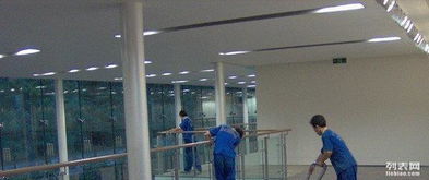 佛山市專業地毯清洗公司 全方位保潔服務，打造潔凈健康空間